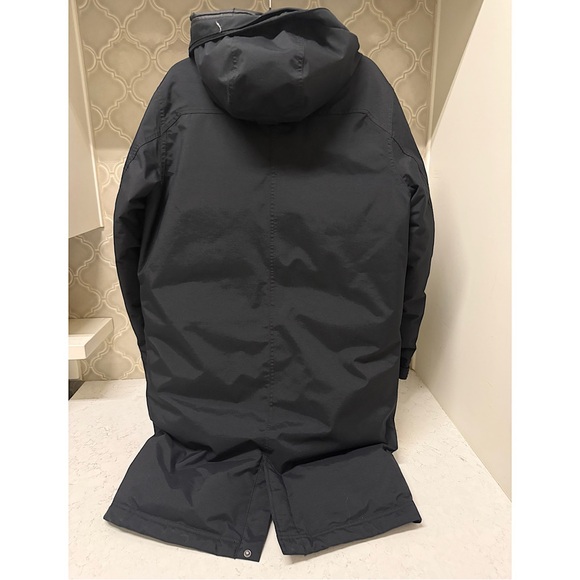 Men's Eddie Bauer Superior Down Stadium Coat - Picture 2 of 8